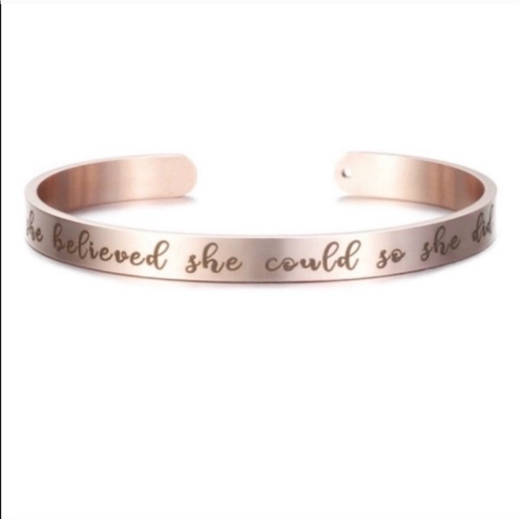 Justine’s Chic Boutique Jewelry - ‘She Believed She Could So She Did’ Bangle 🌹 Gold
